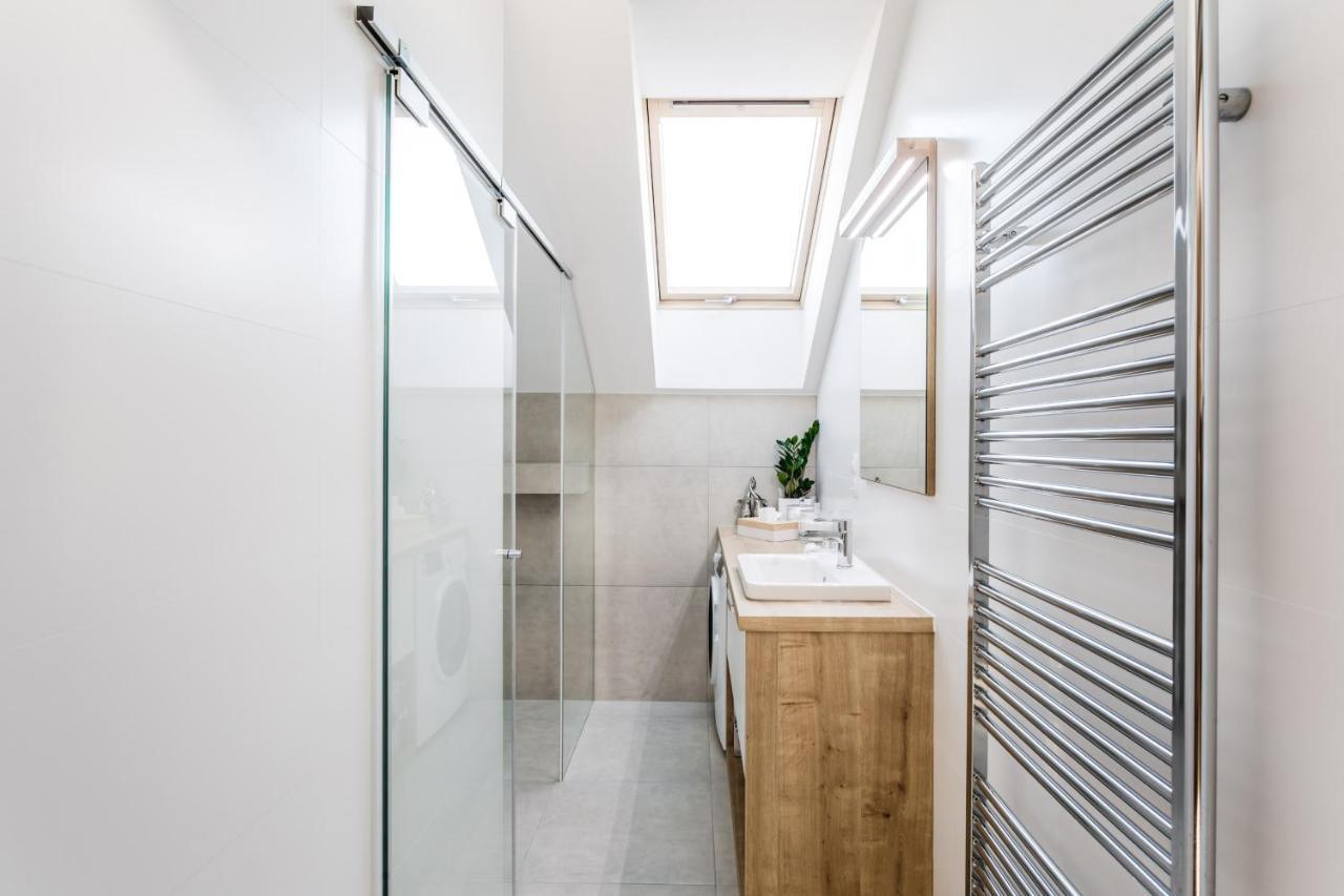 Flexihome Sk - Komenskeho - Private Parking Spot - Ultra Modern And Stylish Apartment Kosice