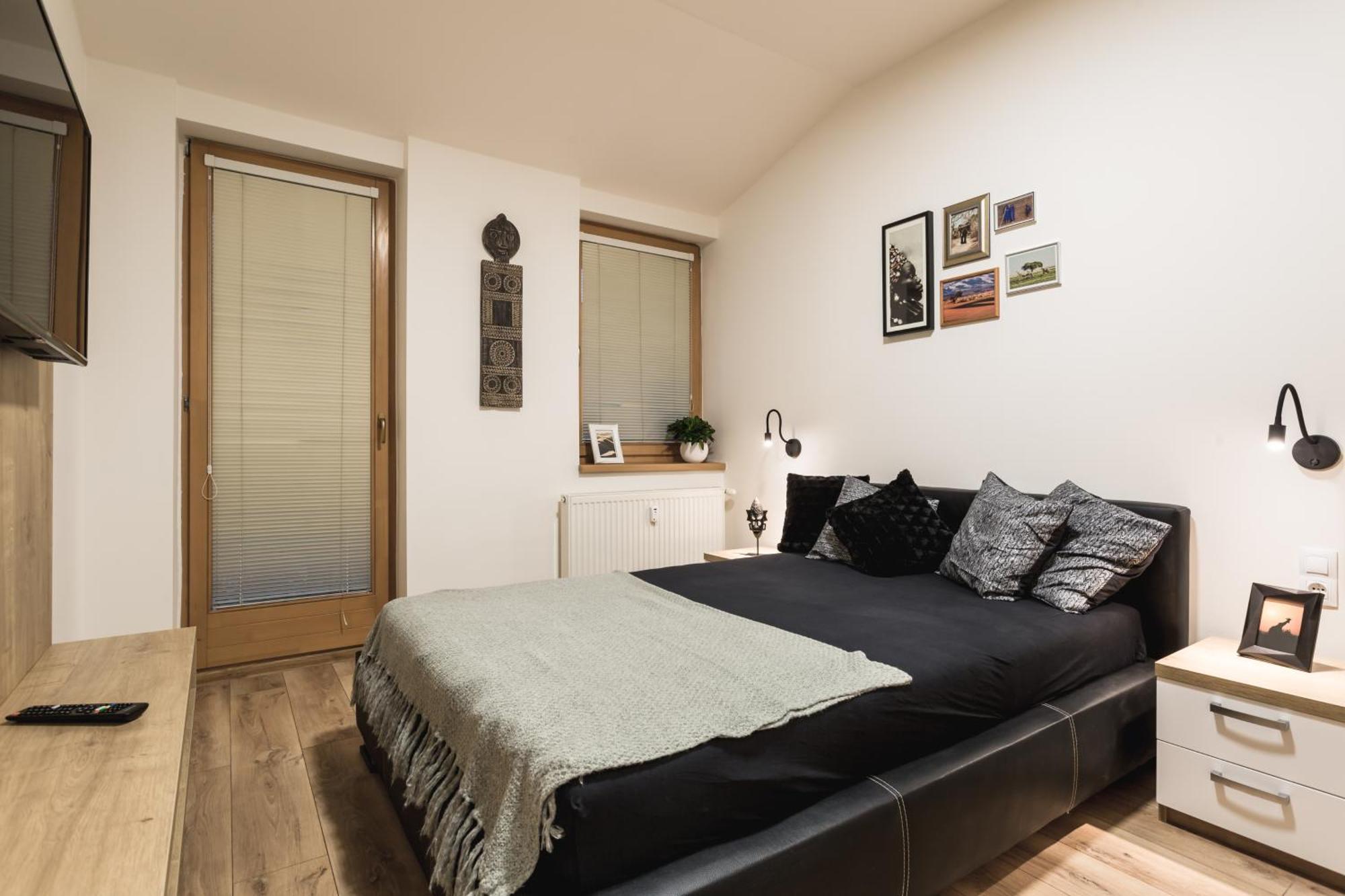 Apartment Flexihome Sk - Komenskeho - Private Parking Spot - Ultra Modern And Stylish *